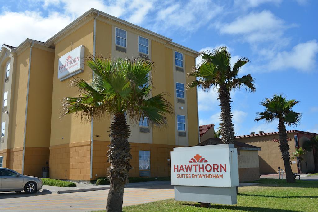 Hawthorn Suites By Wyndham Corpus Christi/Padre Isle Exterior photo